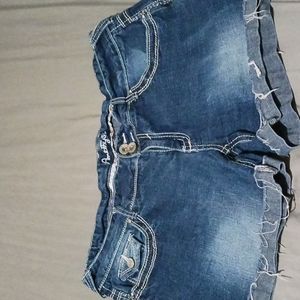 Jean shorts, amethyst, size 16, blue